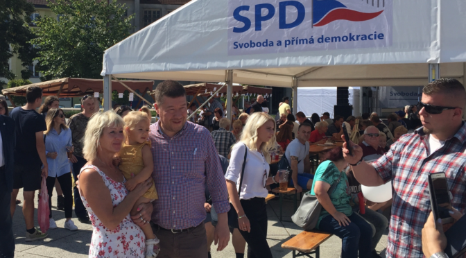 Les hommes et femmes de l’extrême-droite parlementaire polonaise et tchèque